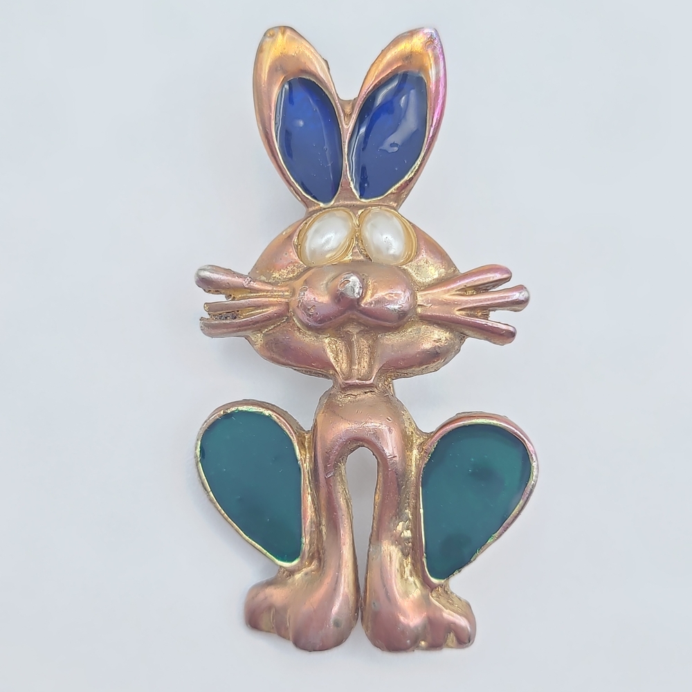 Vintage Style Bunny Brooch Kitsch Rabbit Pin Enamel Figural Gold